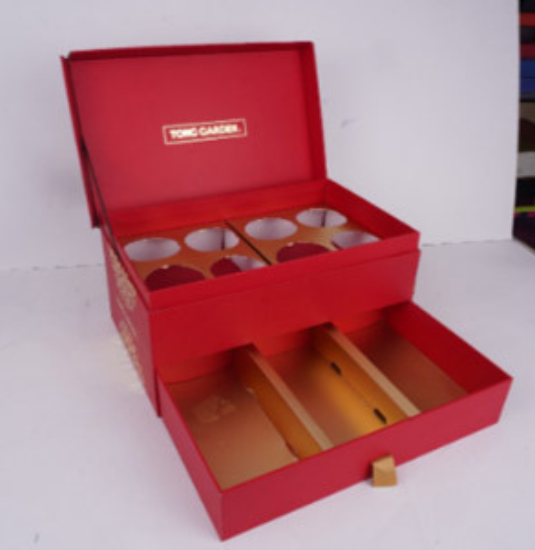 Customised Printing on Make-Up Boxes